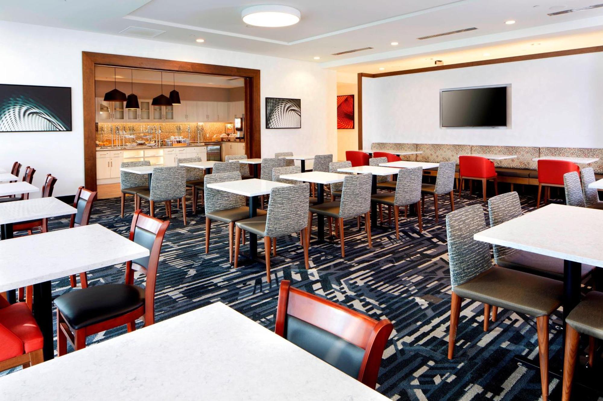 Towneplace Suites By Marriott Columbus Easton Area Exterior photo